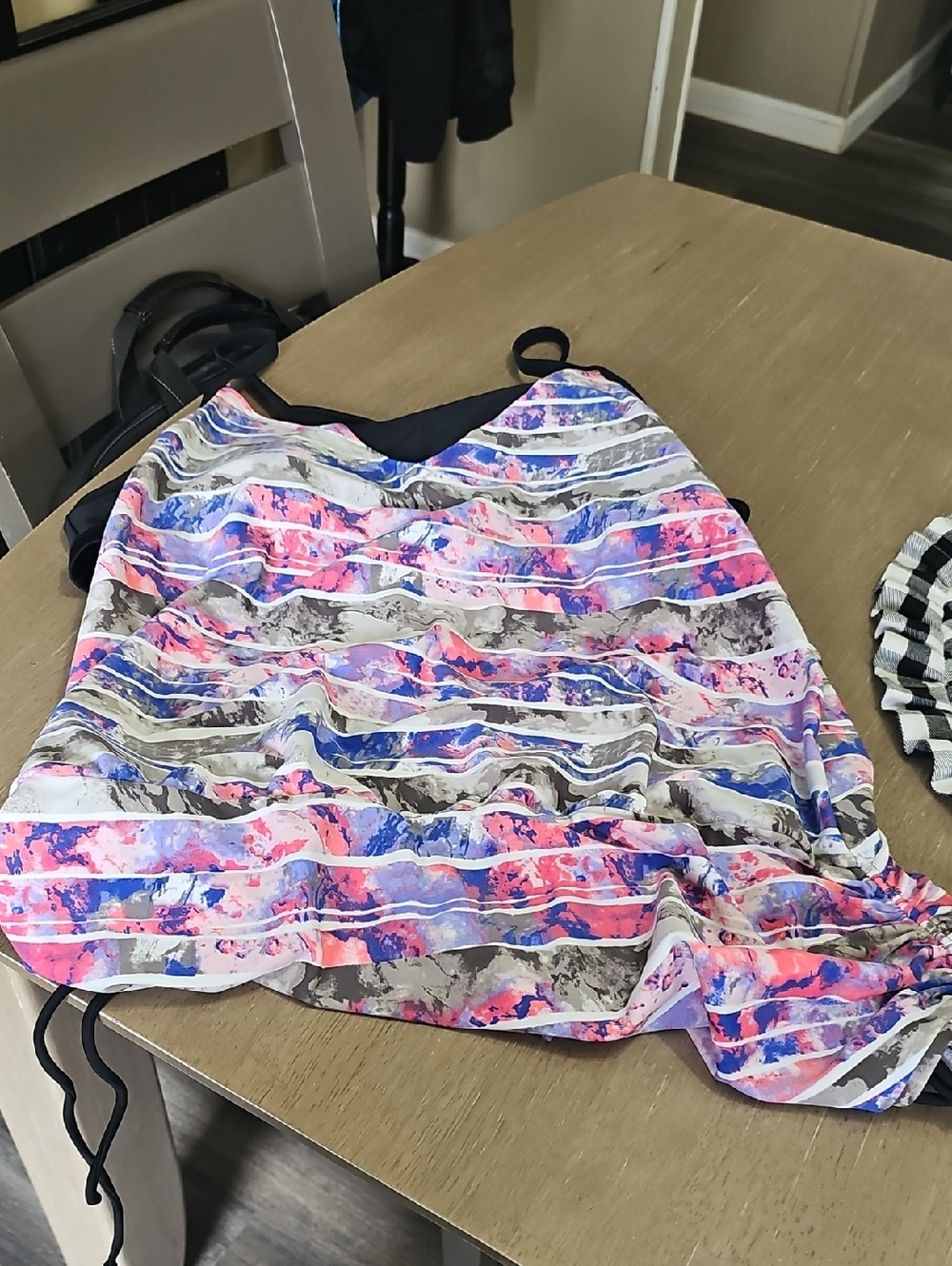 GO‎ GOSSIP XL Colorful Swim Top Tankini with Adjustable Side Ties Strappy